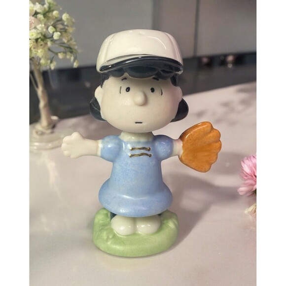 LENOX PEANUTS Baseball Team Lucy Figurine Only With Mitt Glove - Picture 1 of 10